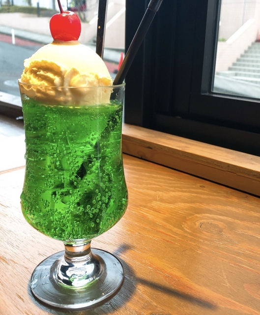 【純喫茶の闇】実はいかがわしい店からの反動だった!?昭和の喫茶店の歴史