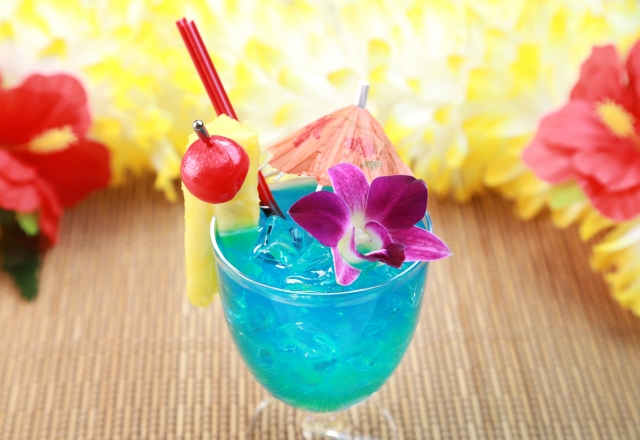 ブルーハワイとは何味？名前の由来と謎すぎる正体を解説！