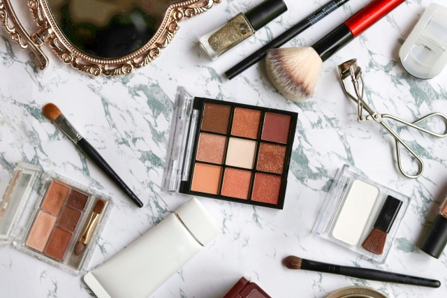 『プラダを着た悪魔』を“勝者の物語”だと思ってた頃の私へ|ミランダとアンディに学ぶ「幸せそうに見える地獄」考察