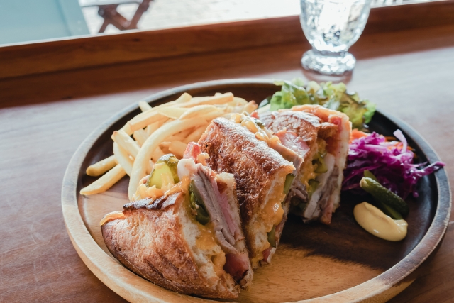 『シェフ 三ツ星フードトラック始めました』感想|SNS炎上から人生逆転する再起グルメ映画【ネタバレあり】