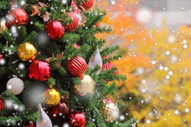 クリスマスソングはなぜ失恋の曲が多いのか？冬ソングに切なさが集まる理由を考察